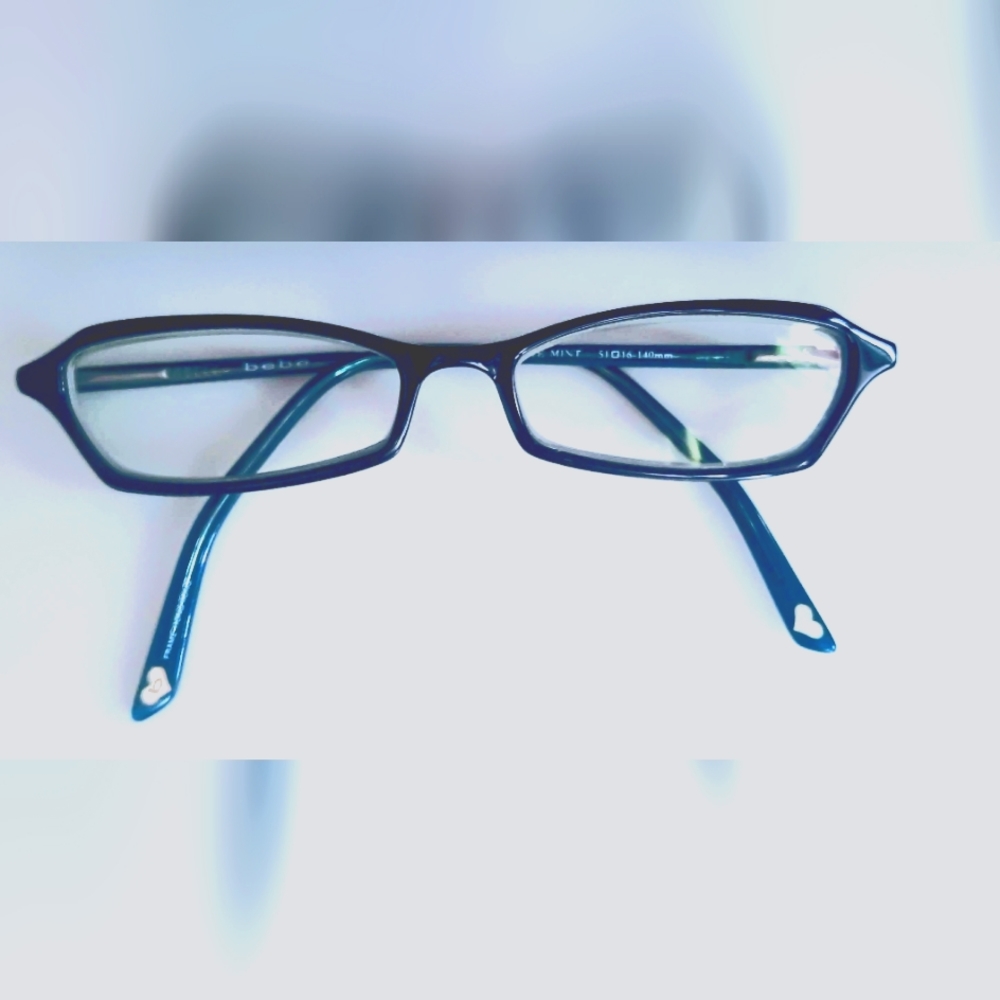 Bebe Prescription Eyeglasses comes with Case